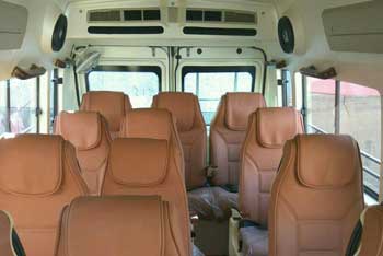 9 seater 2x1 luxury tempo traveller on rent in delhi